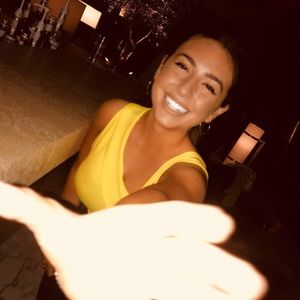 Meet your Posher, Elpida